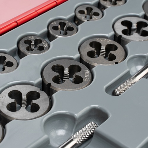 набор метчиков и плашек matrix м2-м18 110 шт в металлическом кейсе фото 10