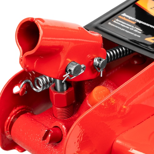 домкрат гидравлический подкатной sparta 2 т 125-300 фото 3